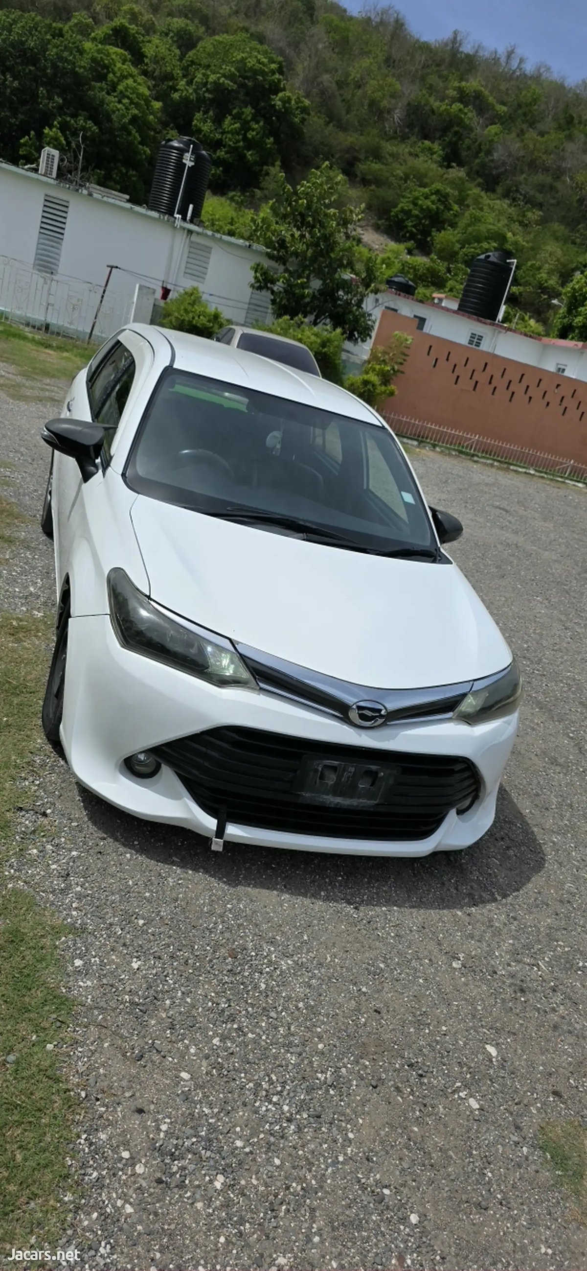 2017 TOYOTA Fielder