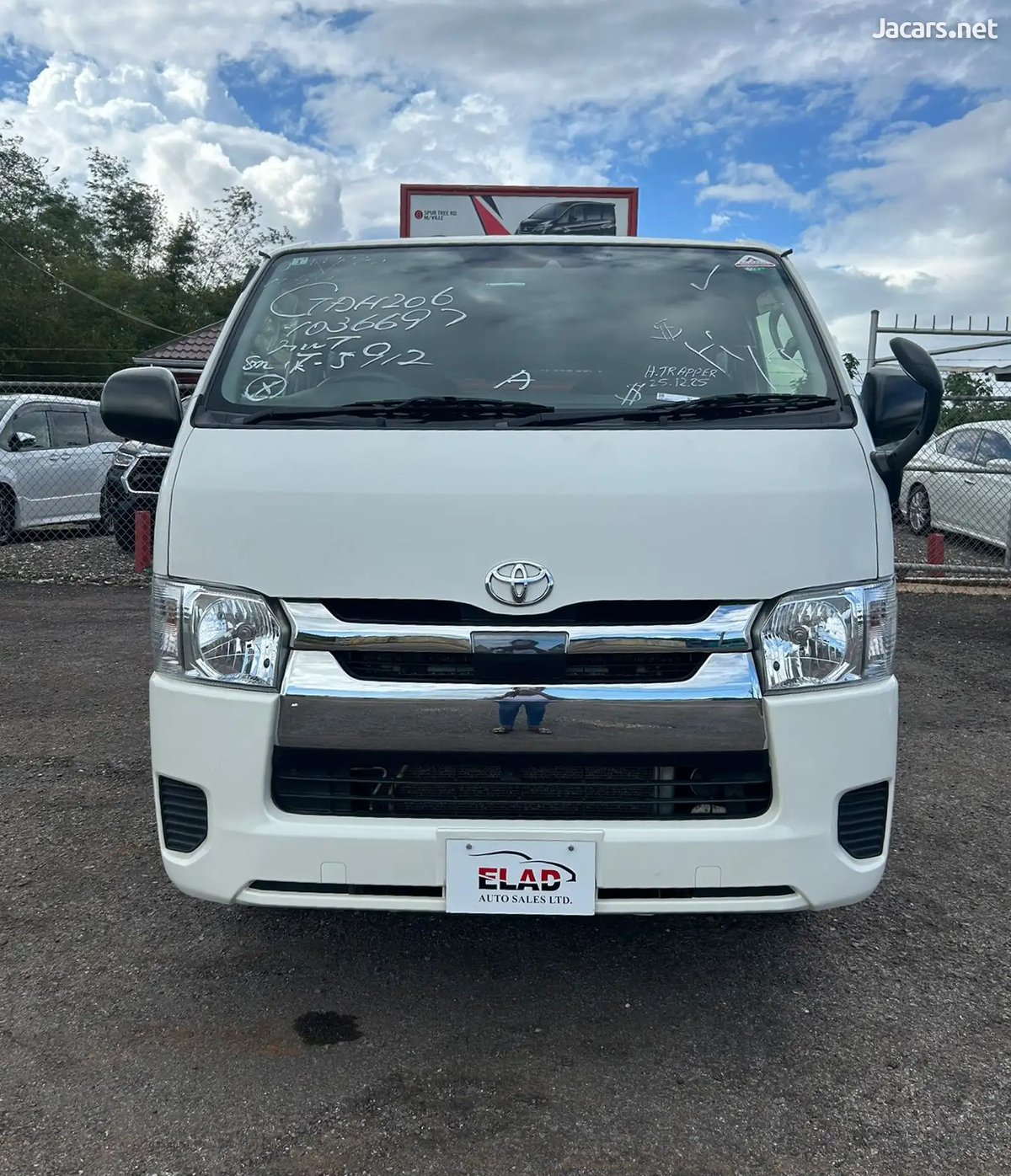 2020 TOYOTA Hiace