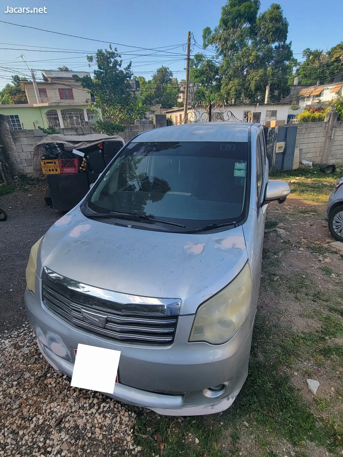 2013 TOYOTA Noah