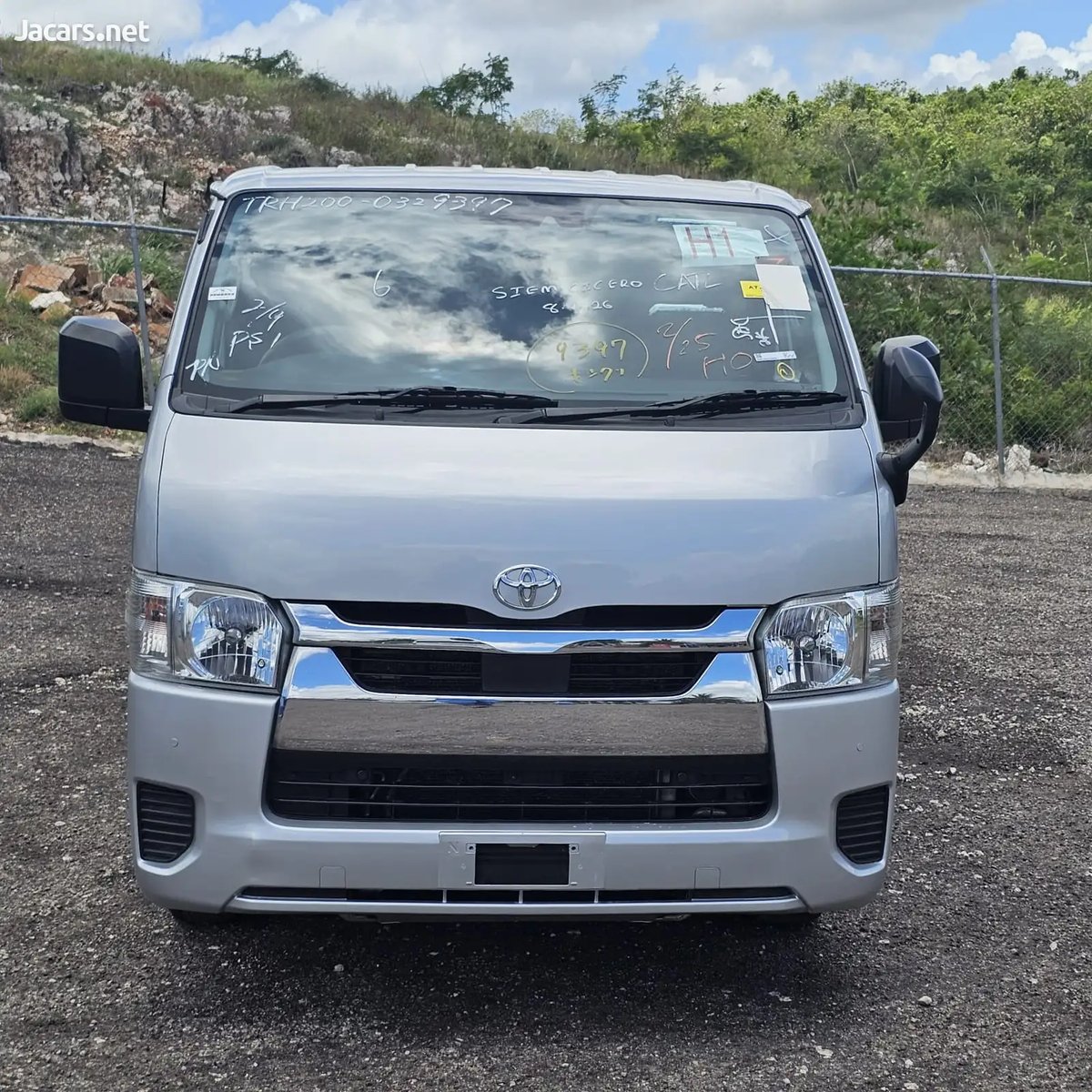 2020 TOYOTA Hiace