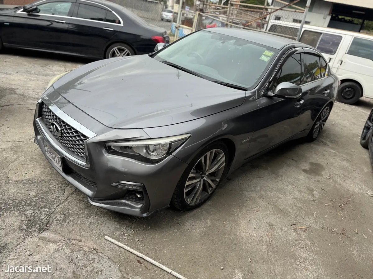2018 NISSAN Skyline
