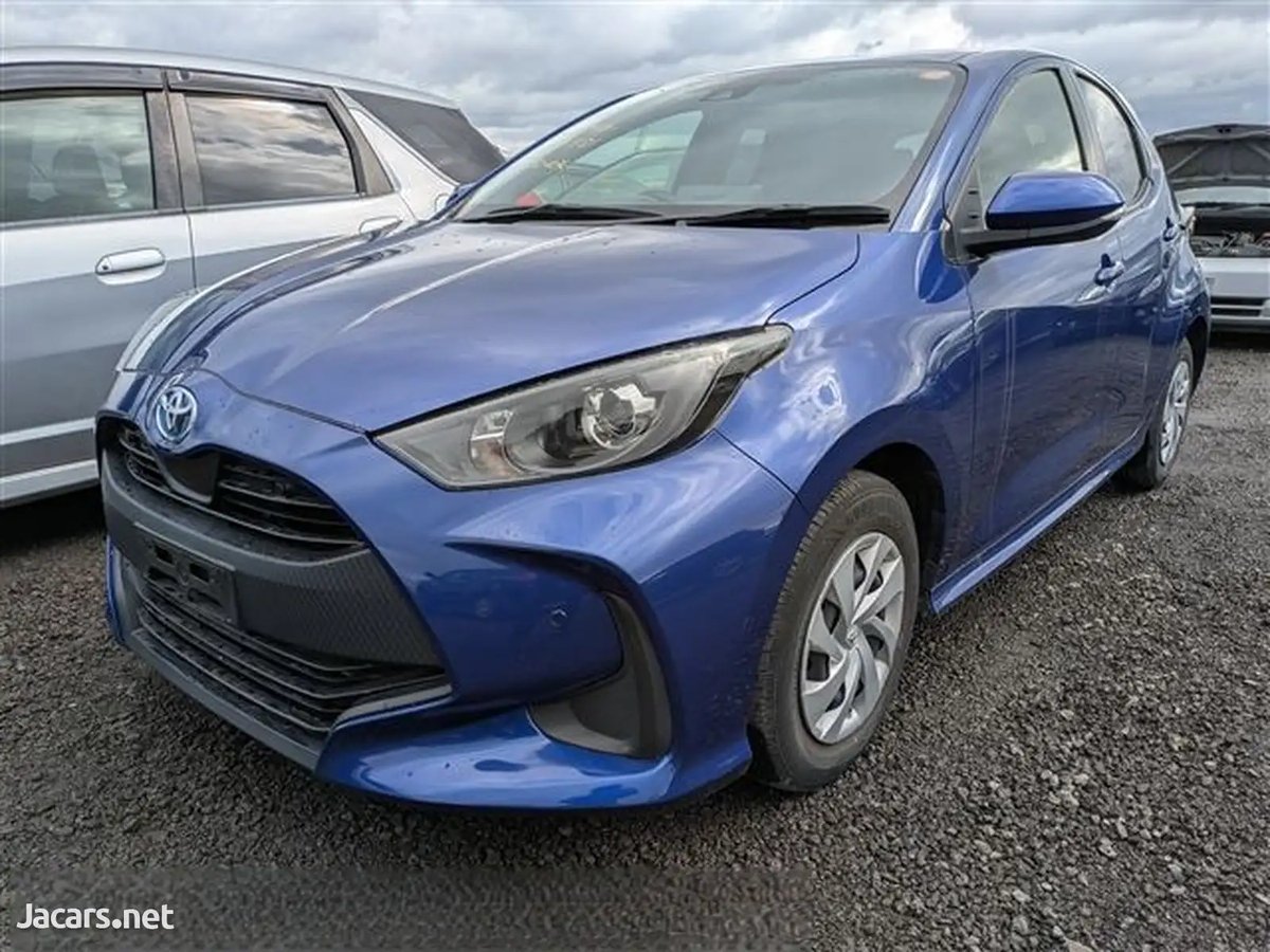 2022 TOYOTA Yaris