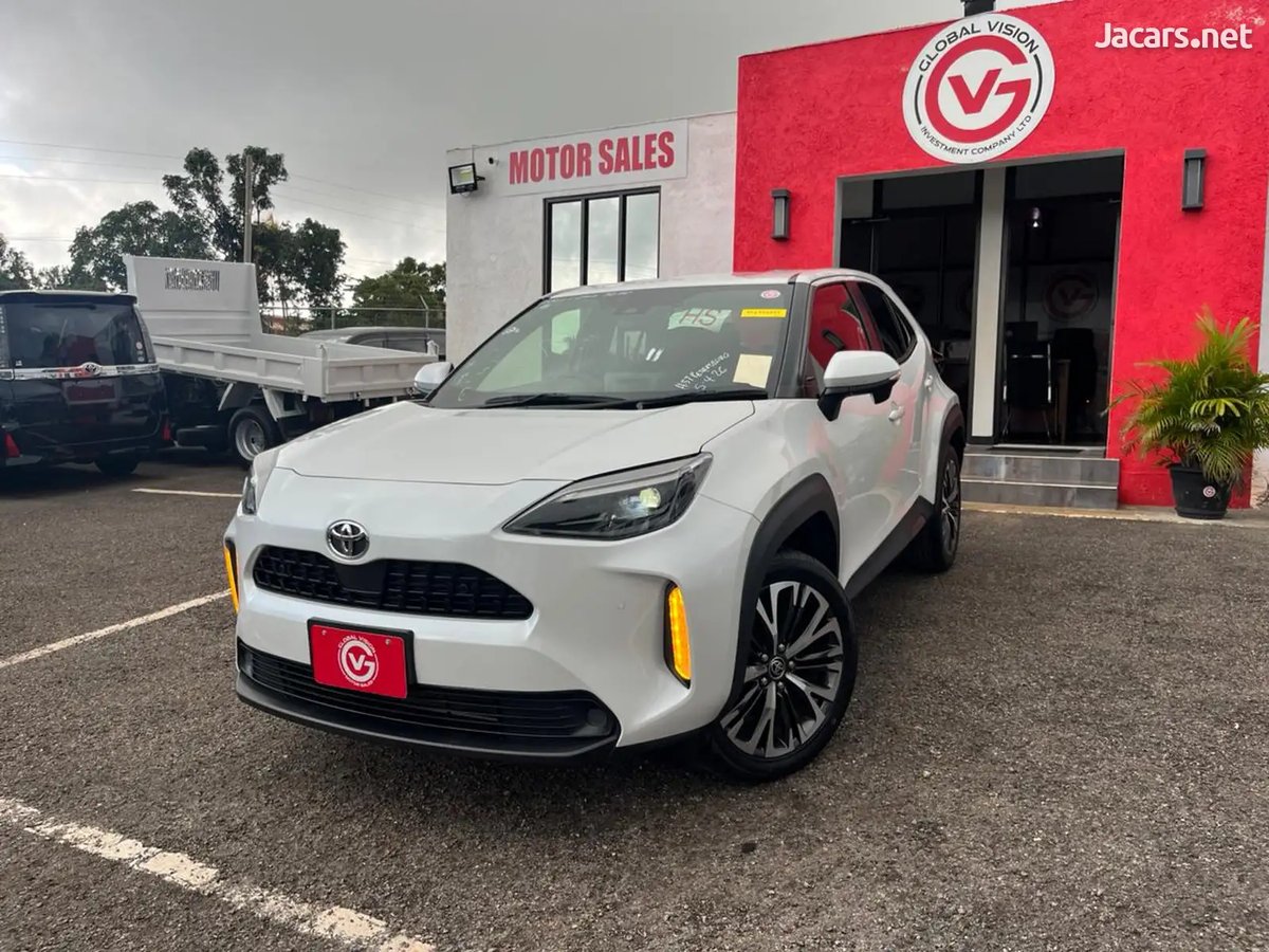 2023 TOYOTA Yaris