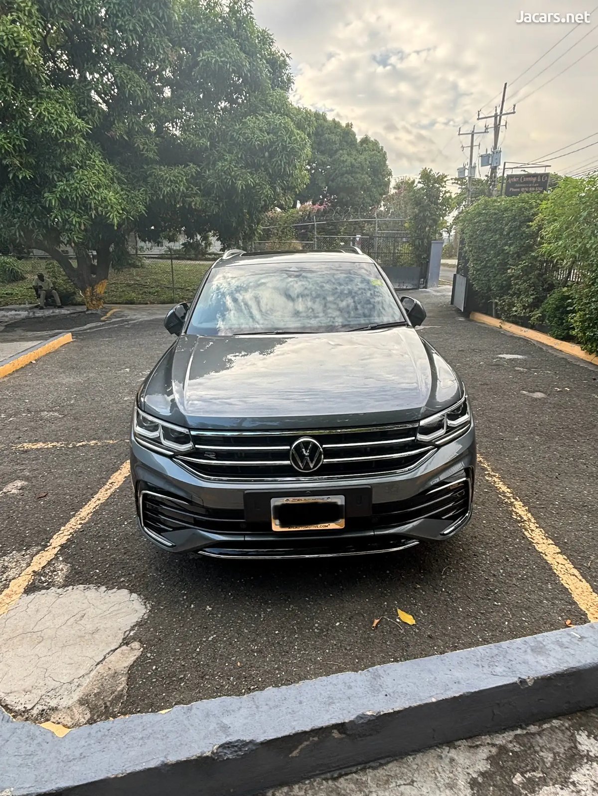 2024 VOLKSWAGEN Tiguan