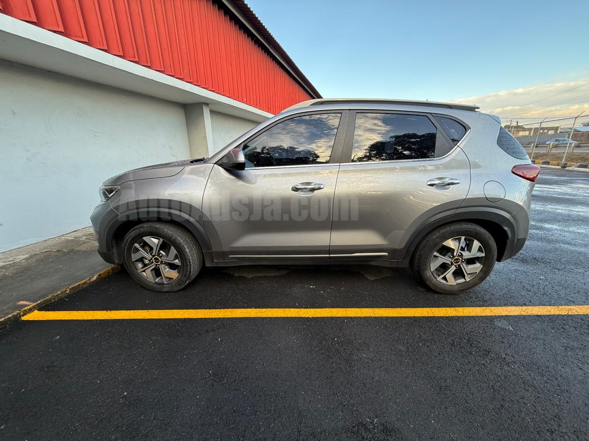 2022 KIA SONET