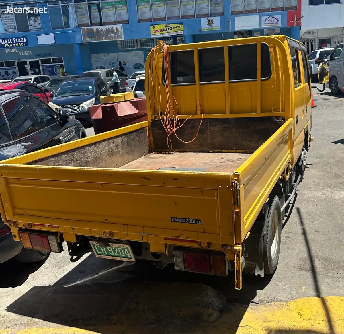 2016 ISUZU Truck