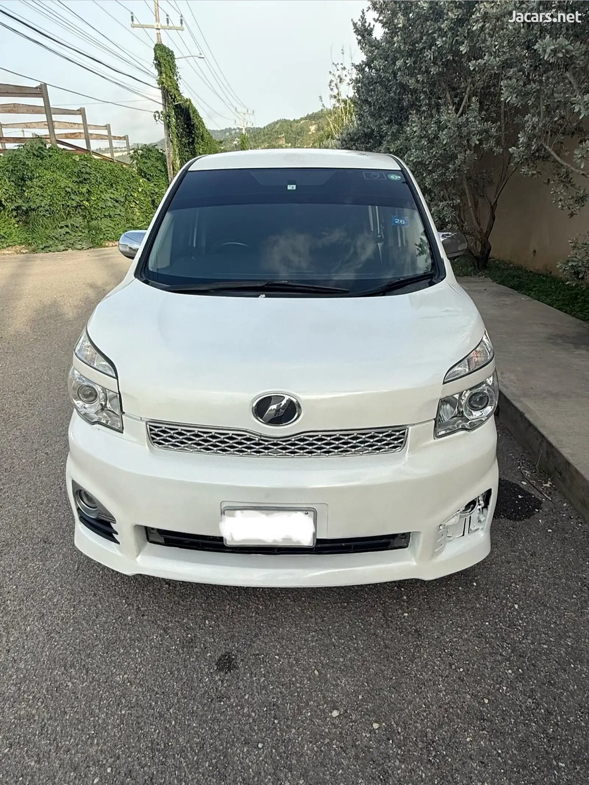 2012 TOYOTA Voxy