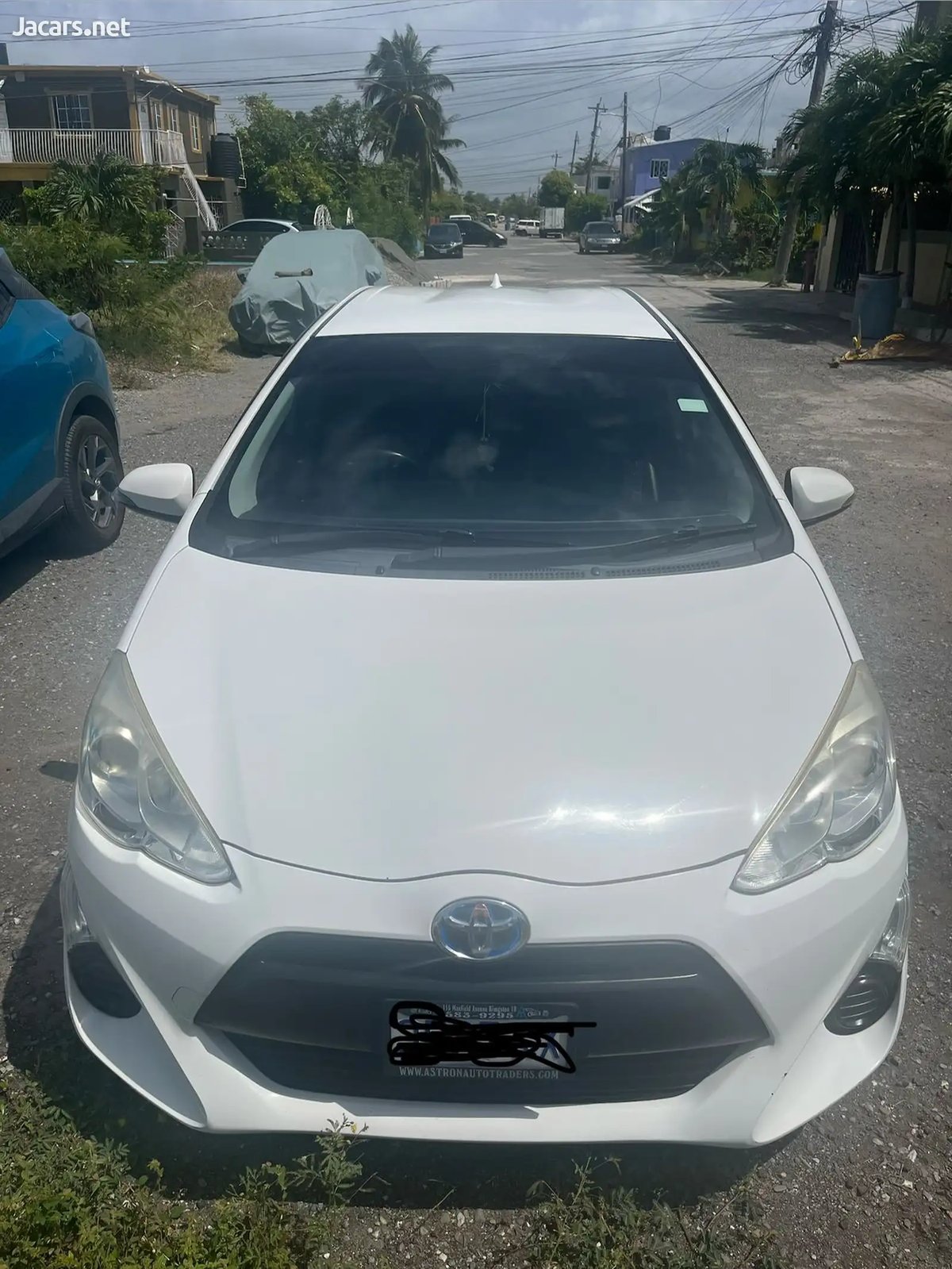 2017 TOYOTA Aqua
