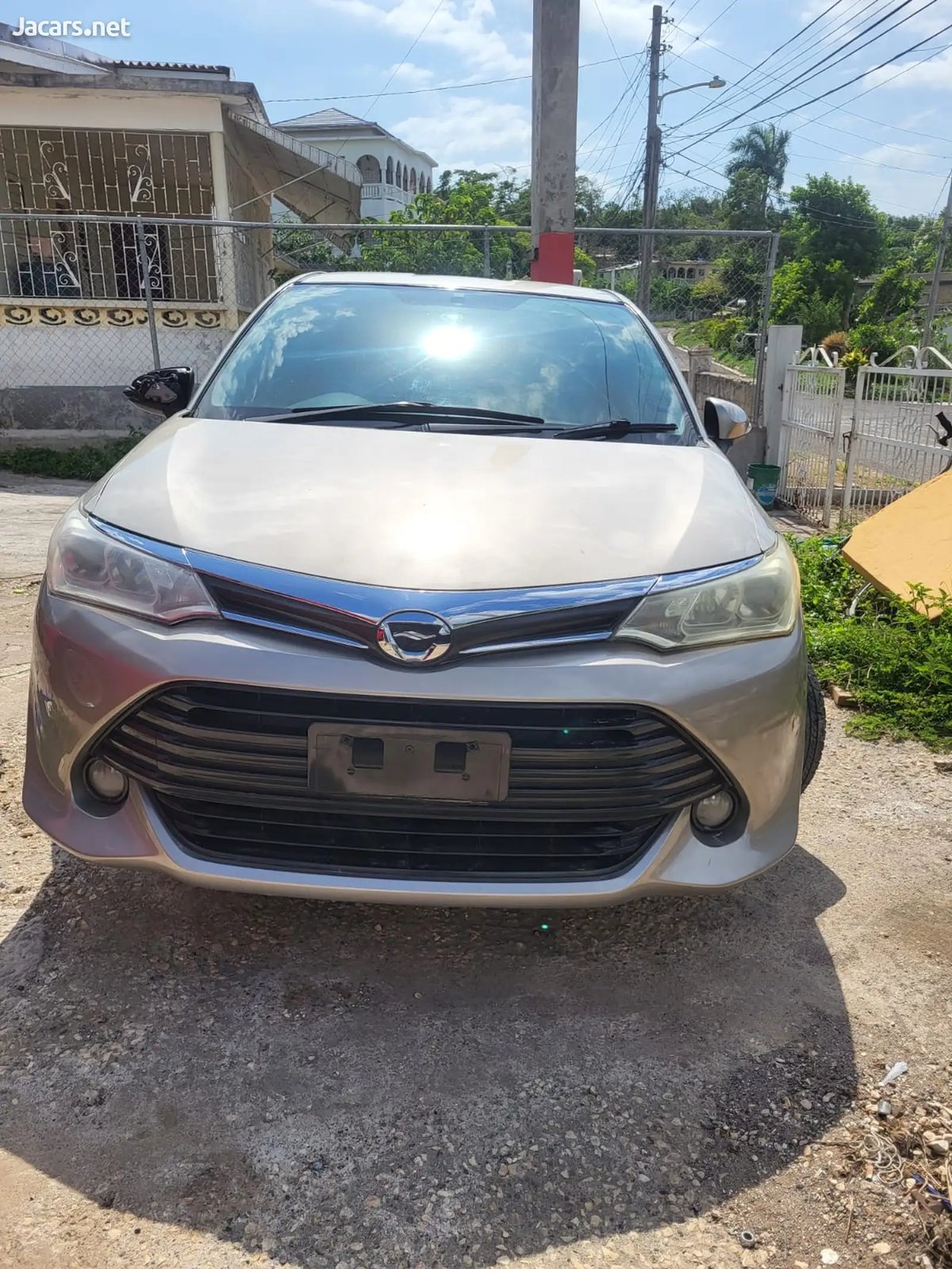 2013 TOYOTA Axio