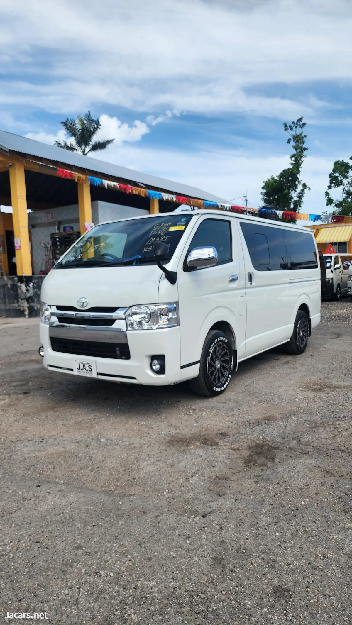 2019 TOYOTA Hiace