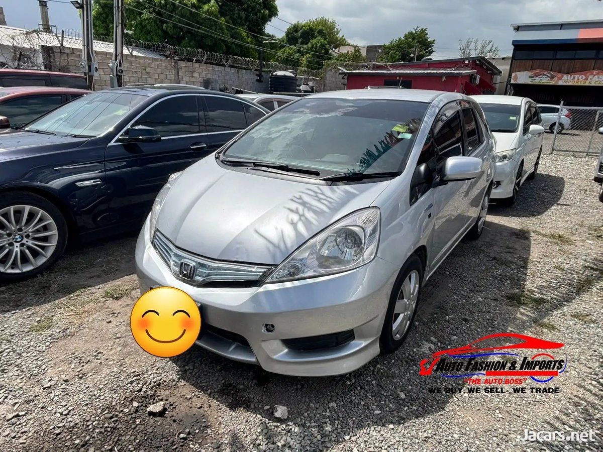 2014 HONDA Fit