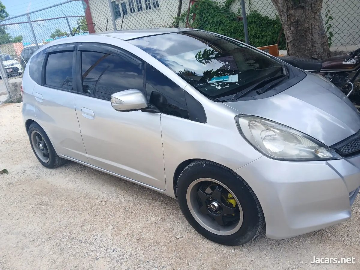 2012 HONDA Fit