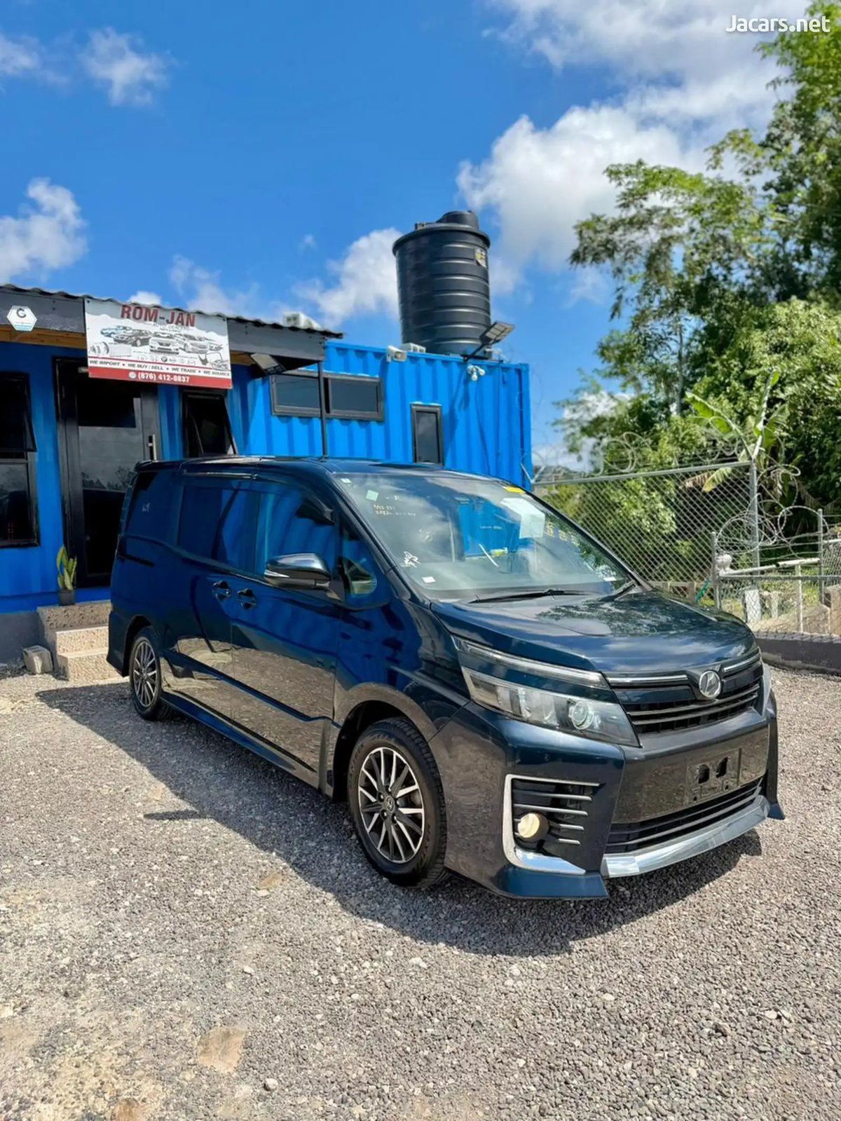 2016 TOYOTA Voxy