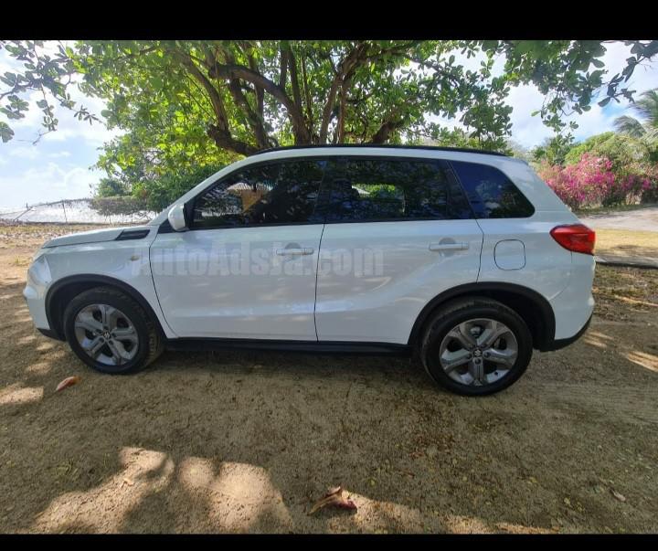 2017 SUZUKI VITARA