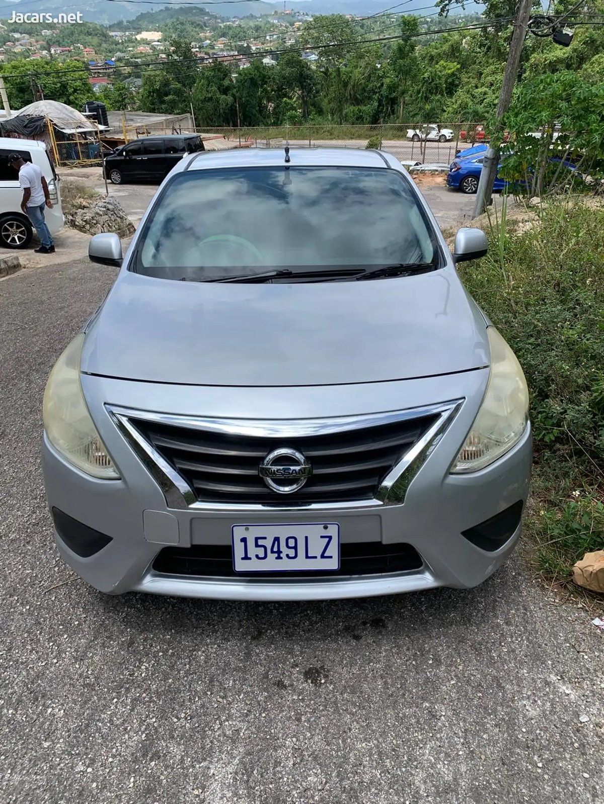 2014 NISSAN Latio