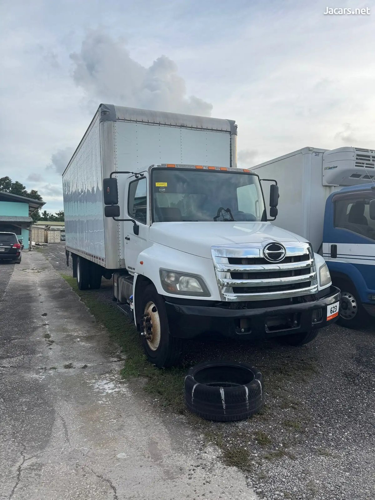 2016 HINO 268,
