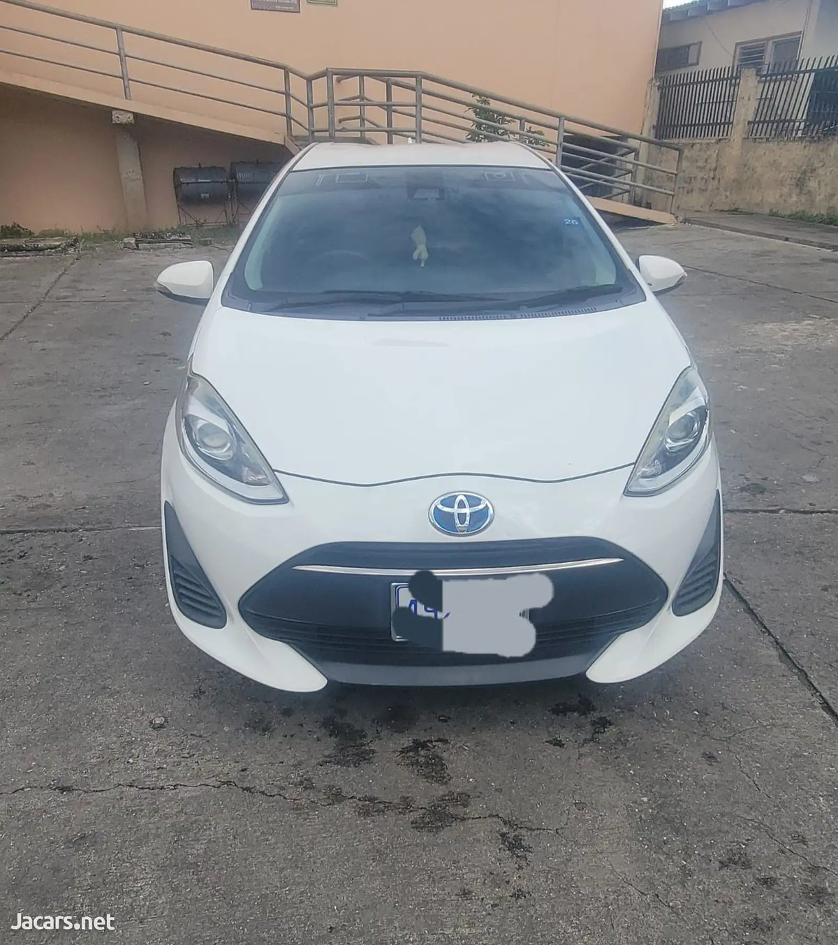 2017 TOYOTA Aqua