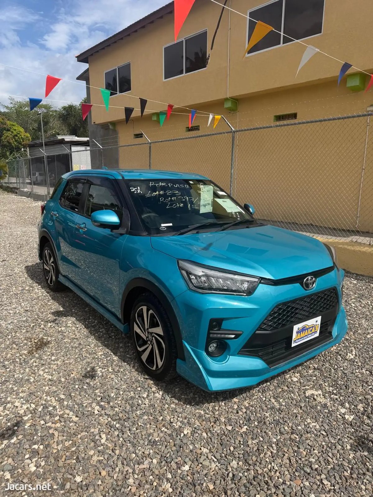 2020 TOYOTA Raize