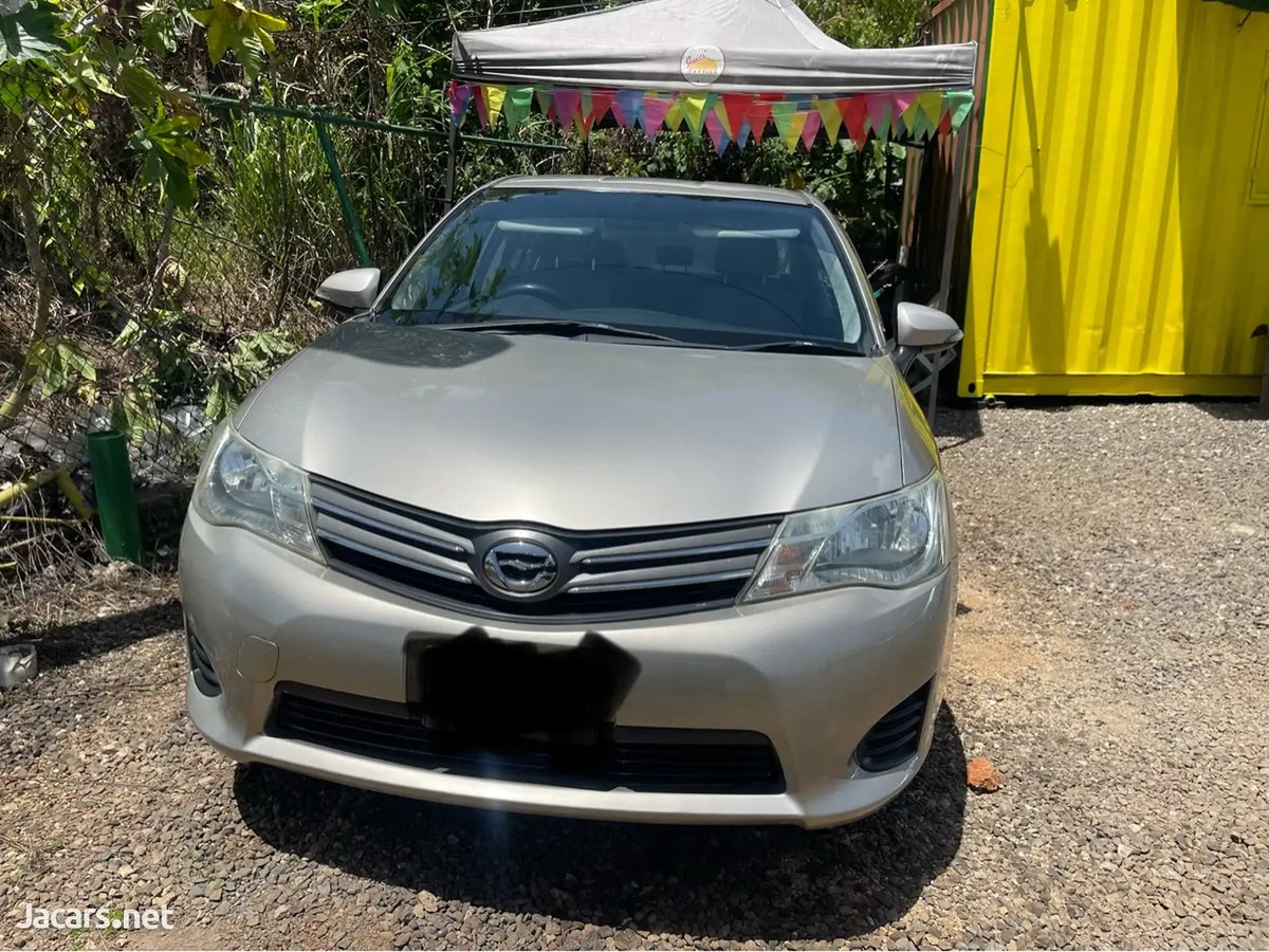 2014 TOYOTA Axio