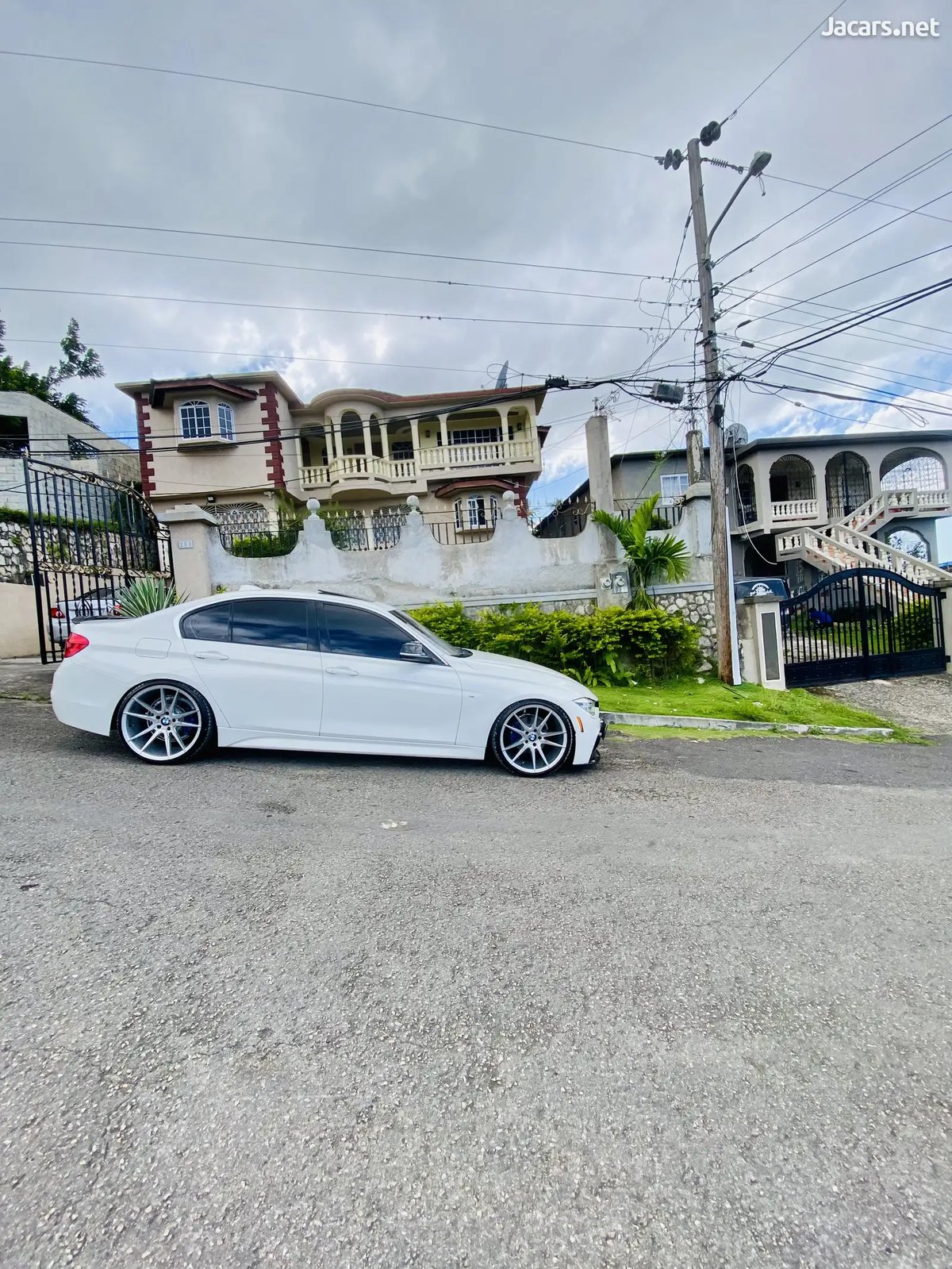 2017 BMW 3-Series
