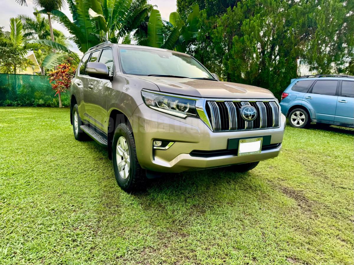 2022 TOYOTA PRADO