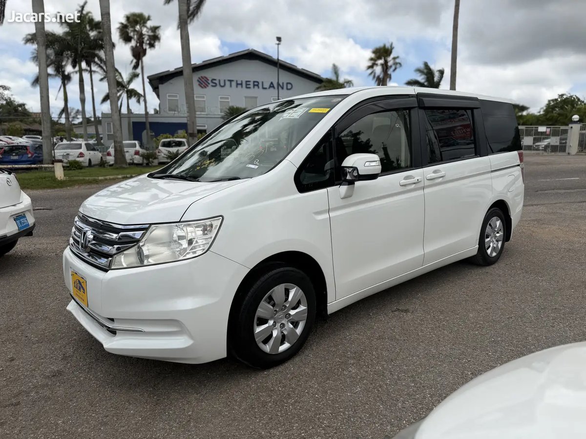 2014 HONDA Stepwgn