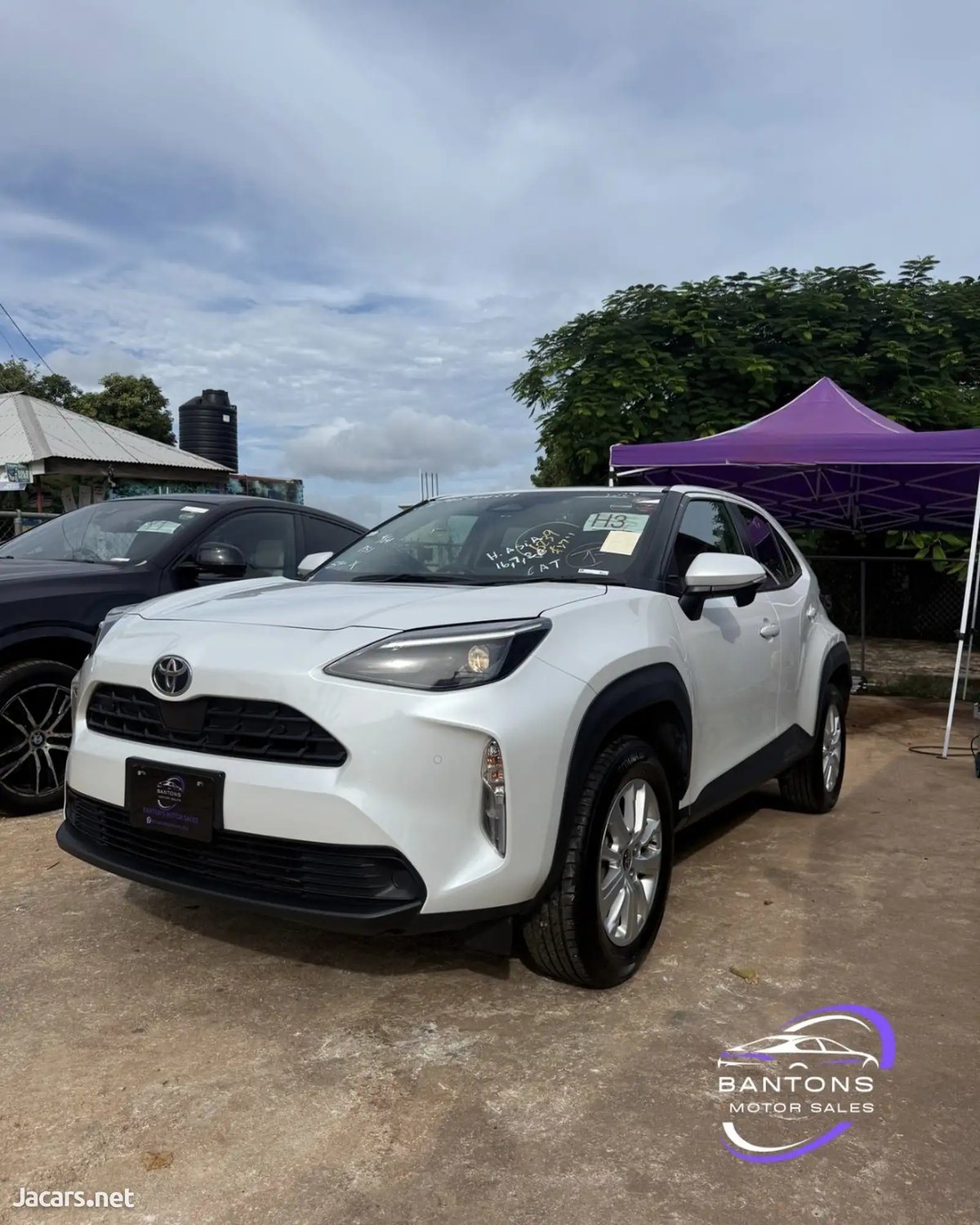 2024 TOYOTA Yaris
