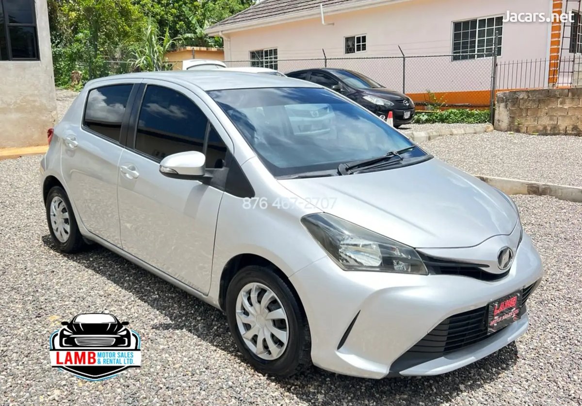 2015 TOYOTA Vitz
