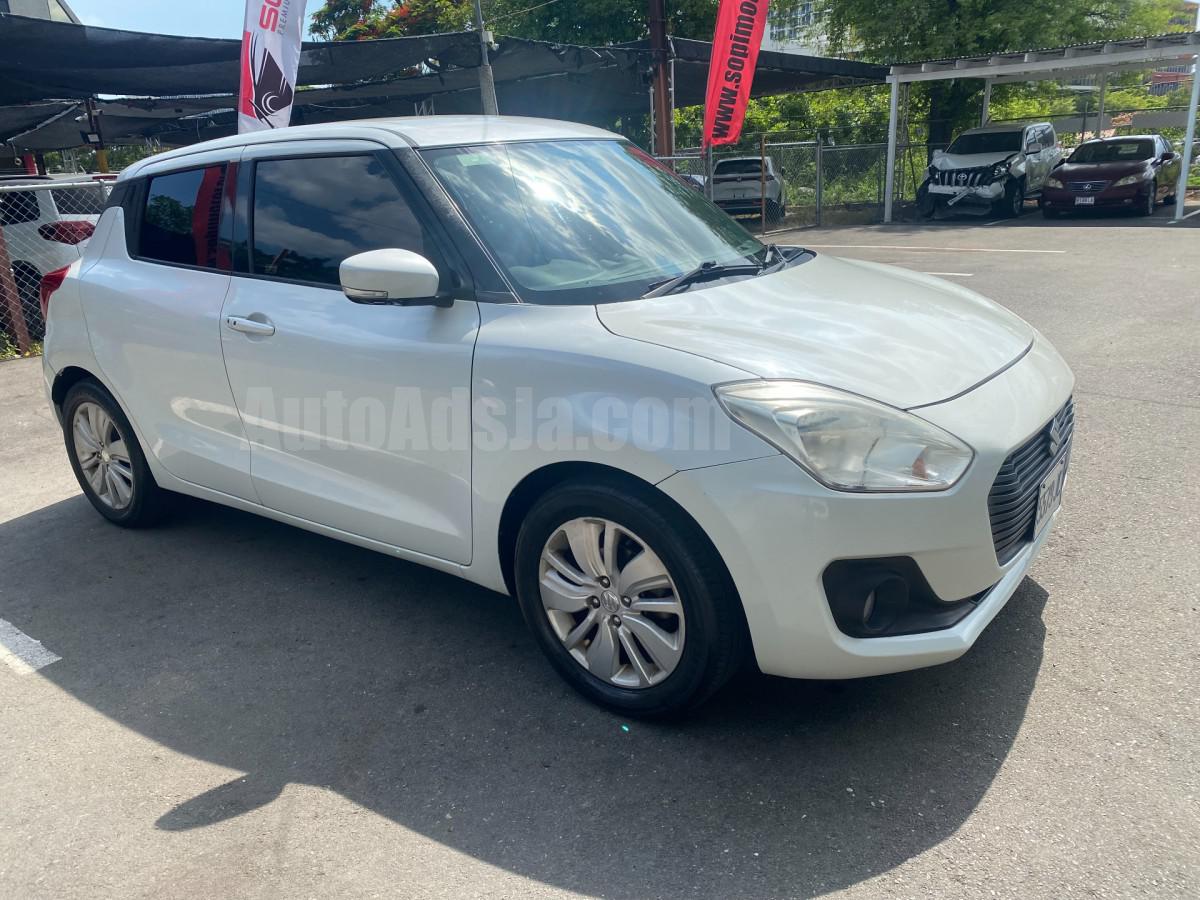 2017 SUZUKI SWIFT