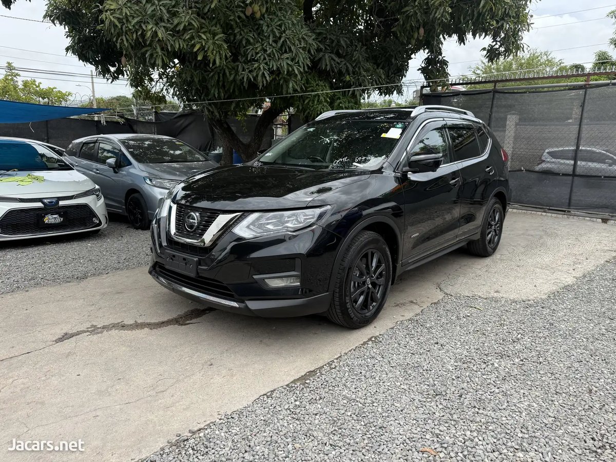 2020 NISSAN Serena