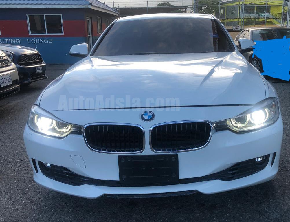 2012 BMW 320I