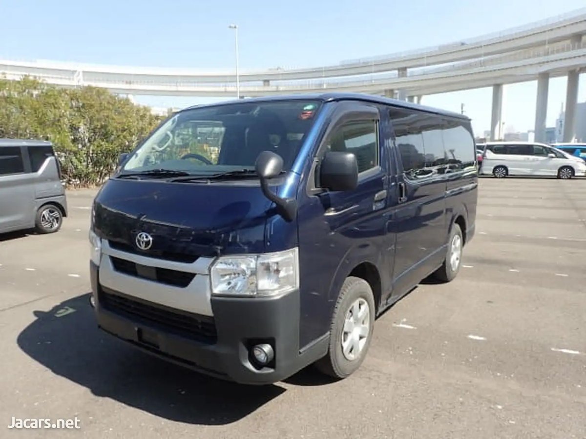2021 TOYOTA Hiace