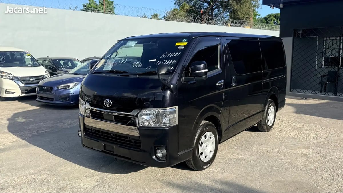 2021 TOYOTA Hiace