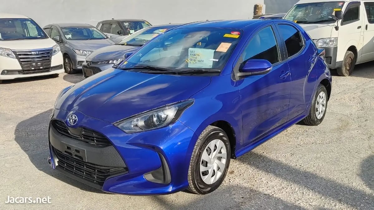 2022 TOYOTA Yaris
