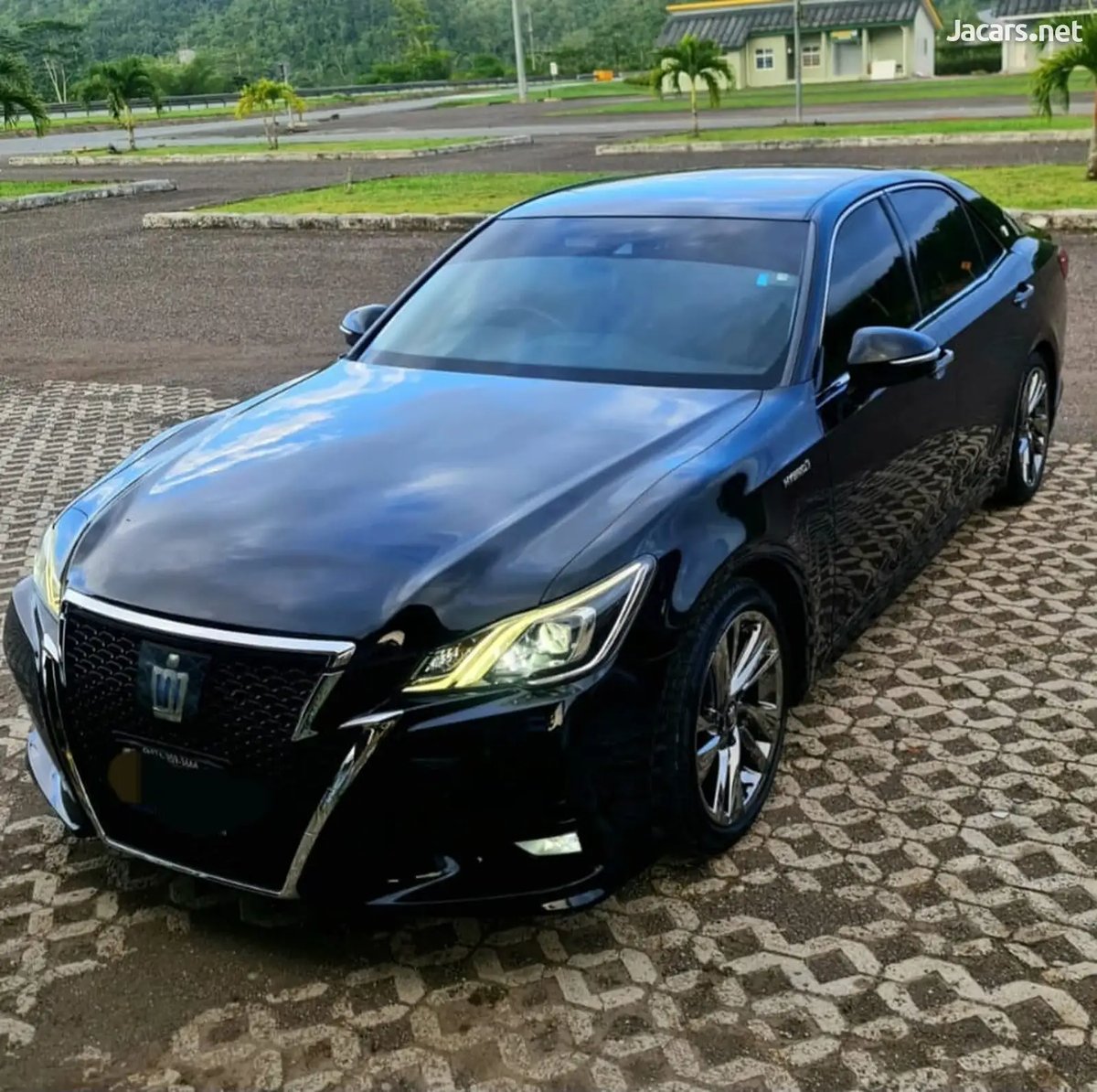 2017 TOYOTA Crown