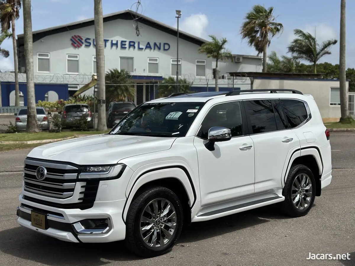 2022 TOYOTA Land