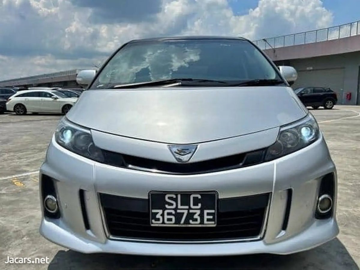 2016 TOYOTA Estima
