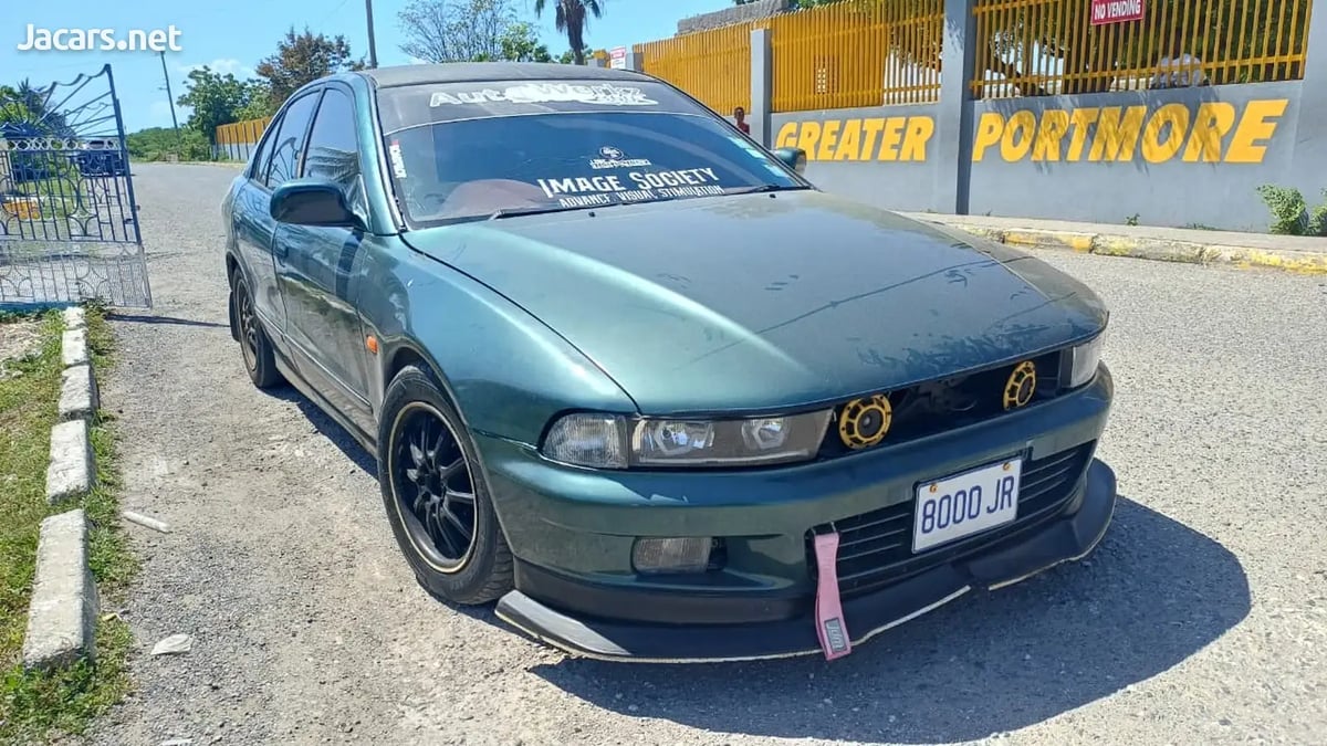 2002 MITSUBISHI Grandis