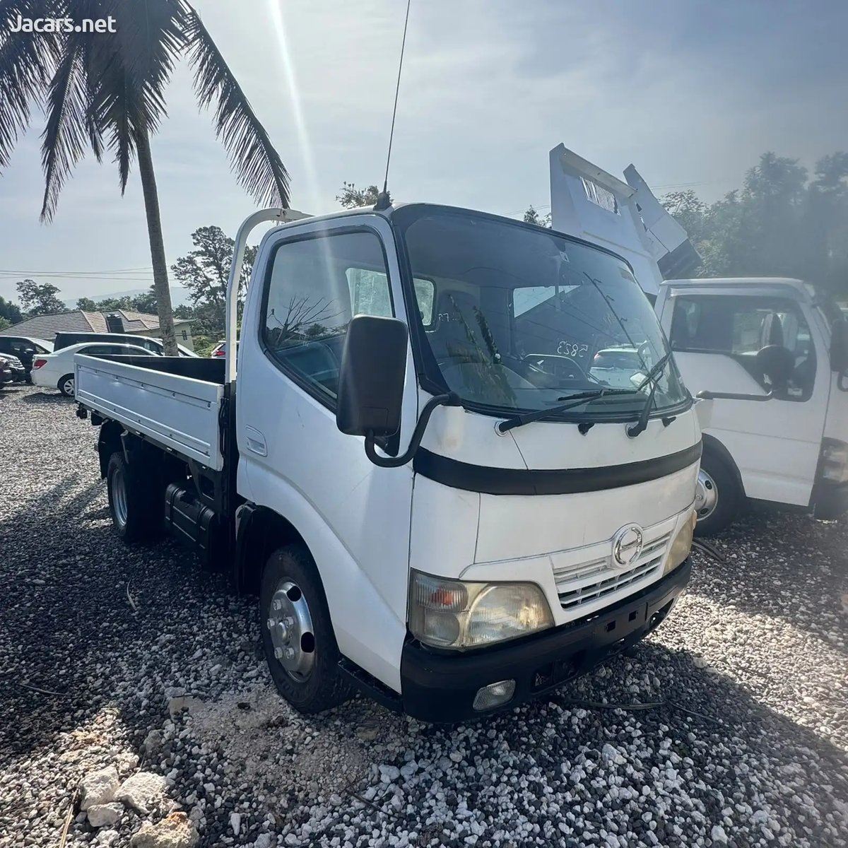 2009 HINO Dutro
