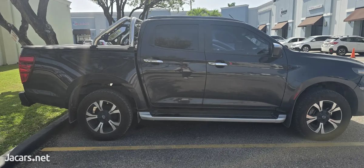 2023 MAZDA BT50