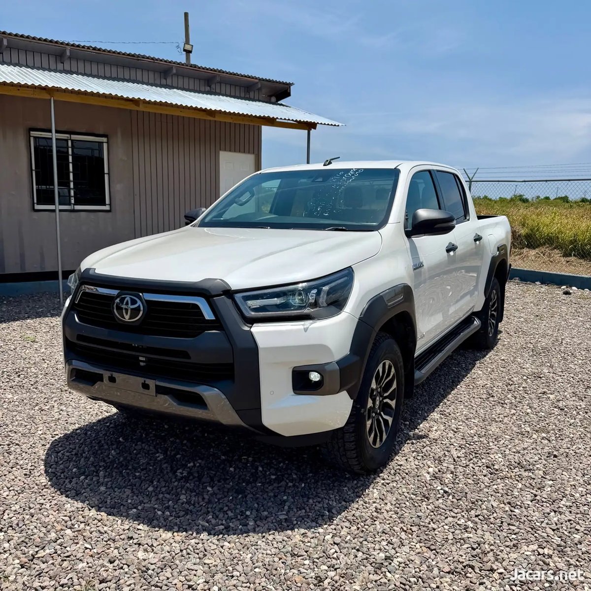 2021 TOYOTA Hilux