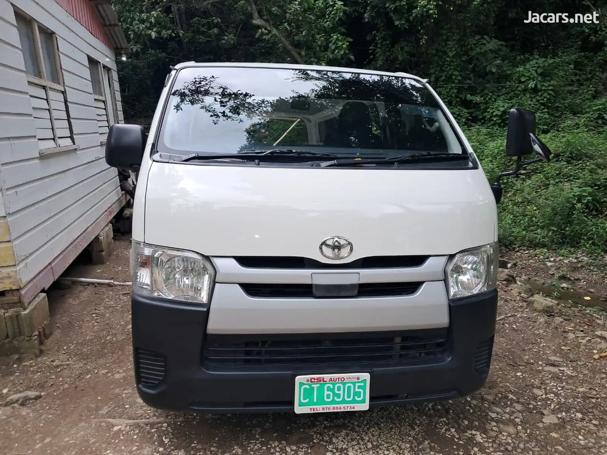 2019 TOYOTA Hiace