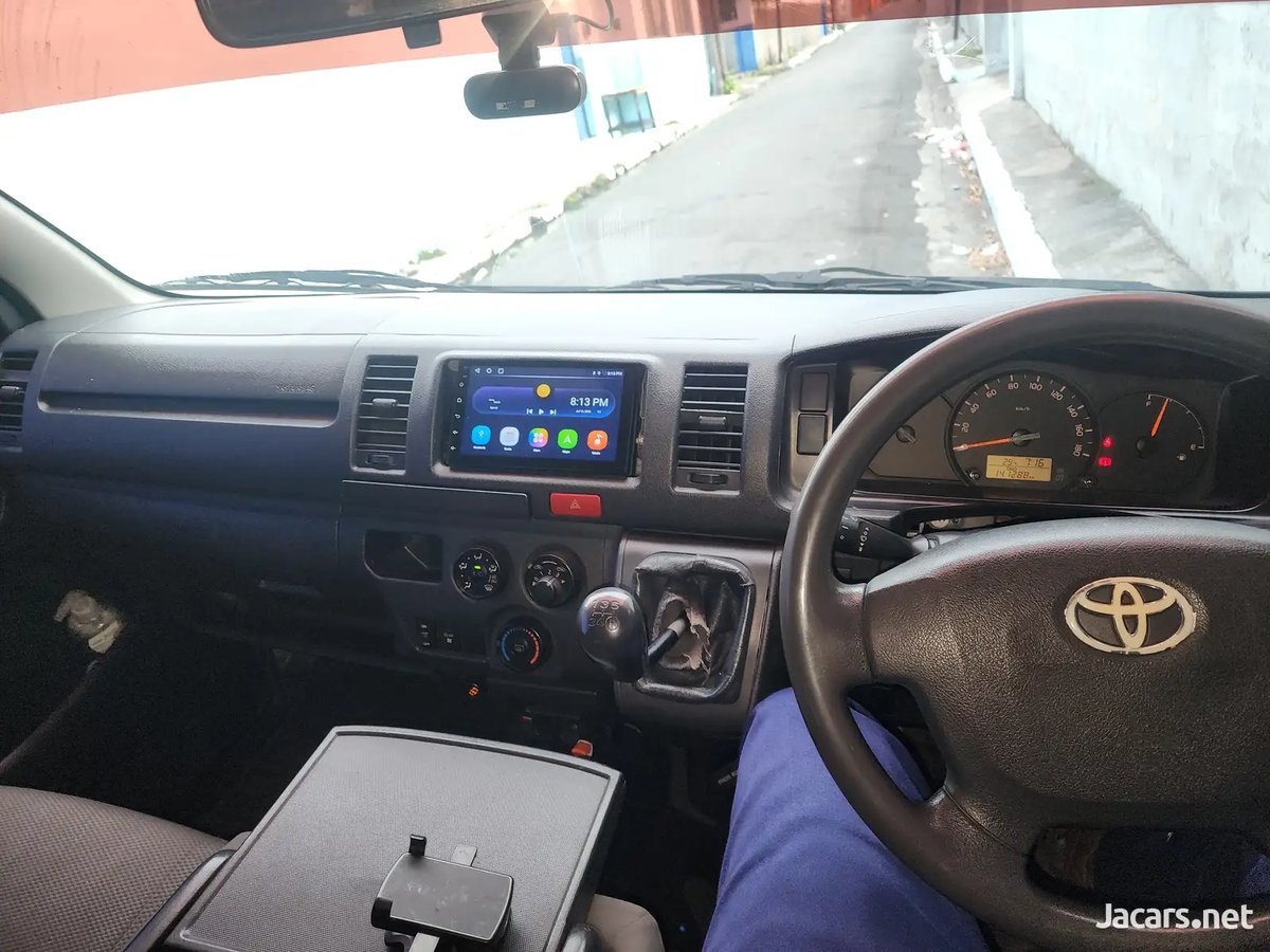 2016 TOYOTA Hiace