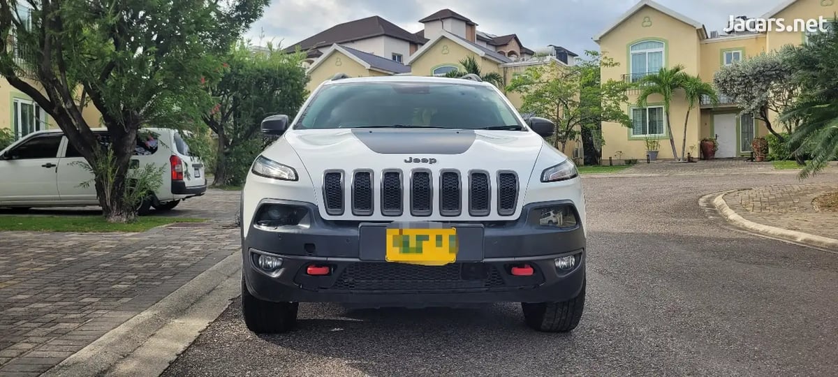 2018 JEEP Cherokee