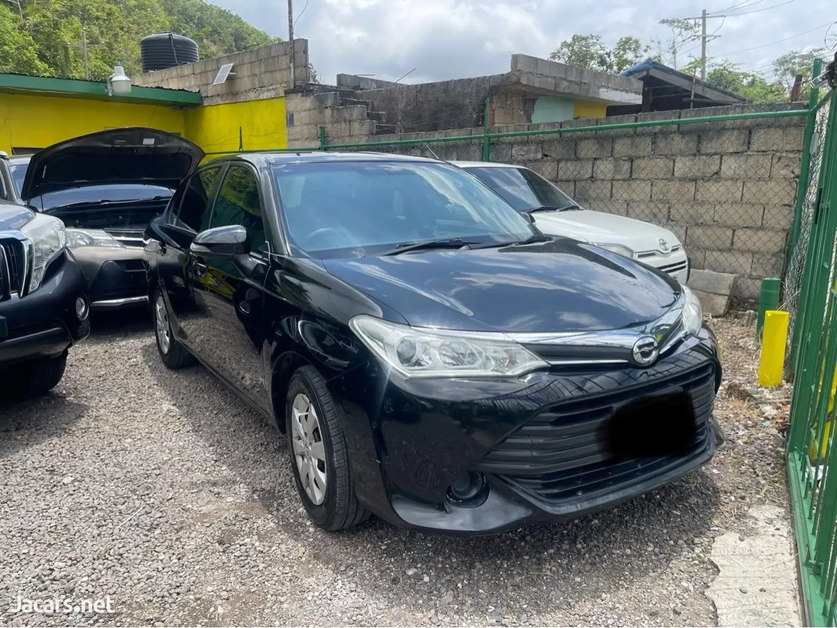 2016 TOYOTA Axio