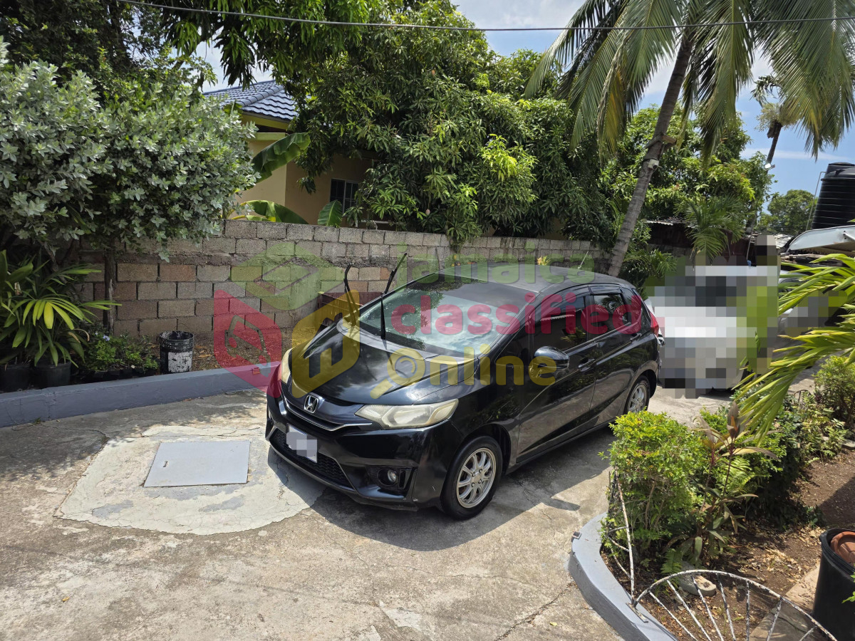 2014 HONDA Fit