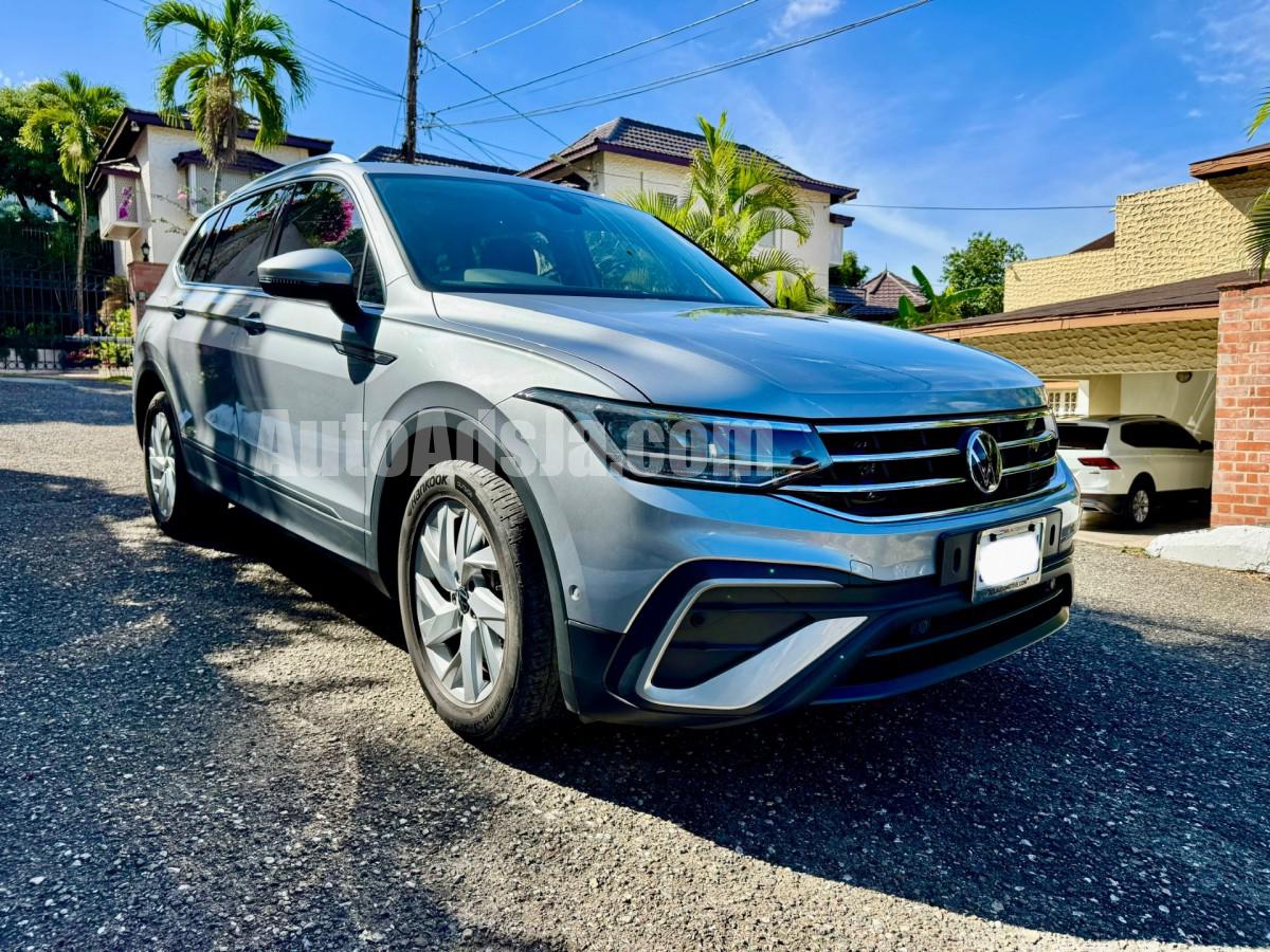 2023 VOLKSWAGEN TIGUAN 240 TSI
