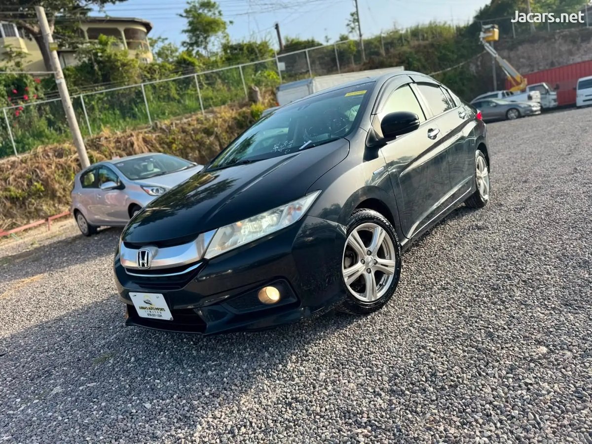 2015 HONDA Grace