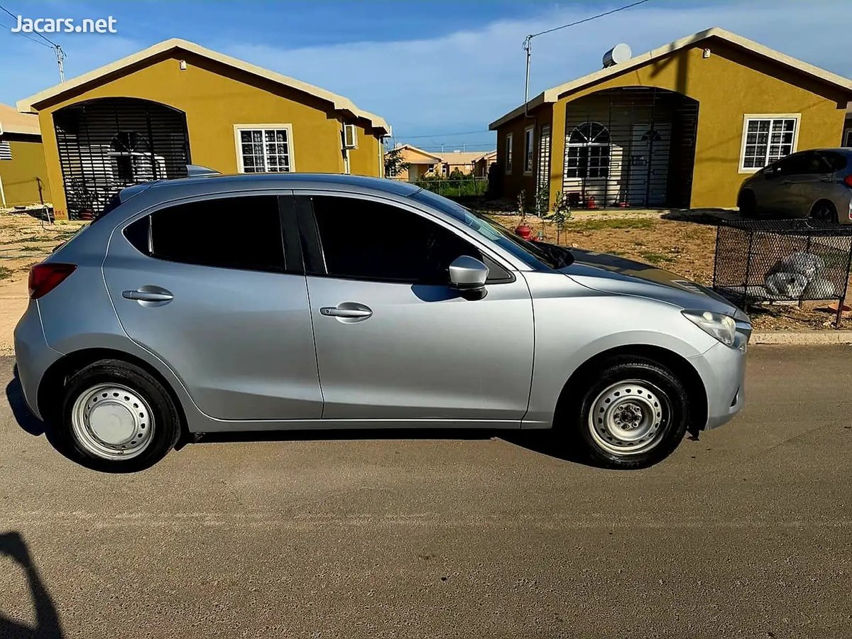 2018 MAZDA Demio