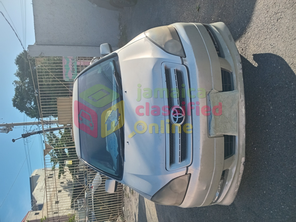 2001 TOYOTA Ipsum